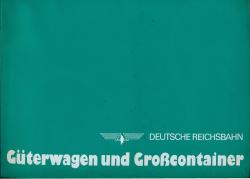 Güterwagen und Großcontainer